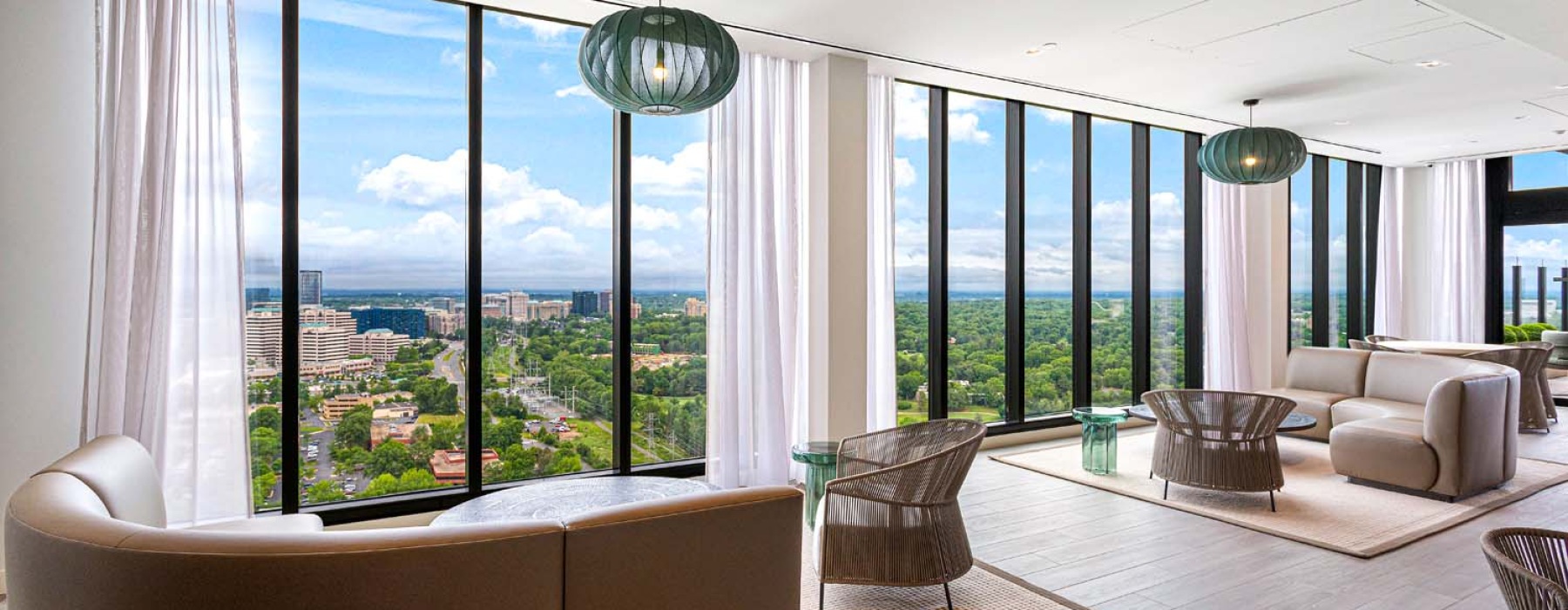 Spacious resident sky lounge